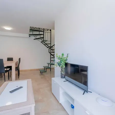 Apartment Torre Figueres Sant Boi de Llobregat