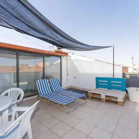 Torre Figueres Apartment *