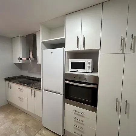 Torre Figueres Apartment